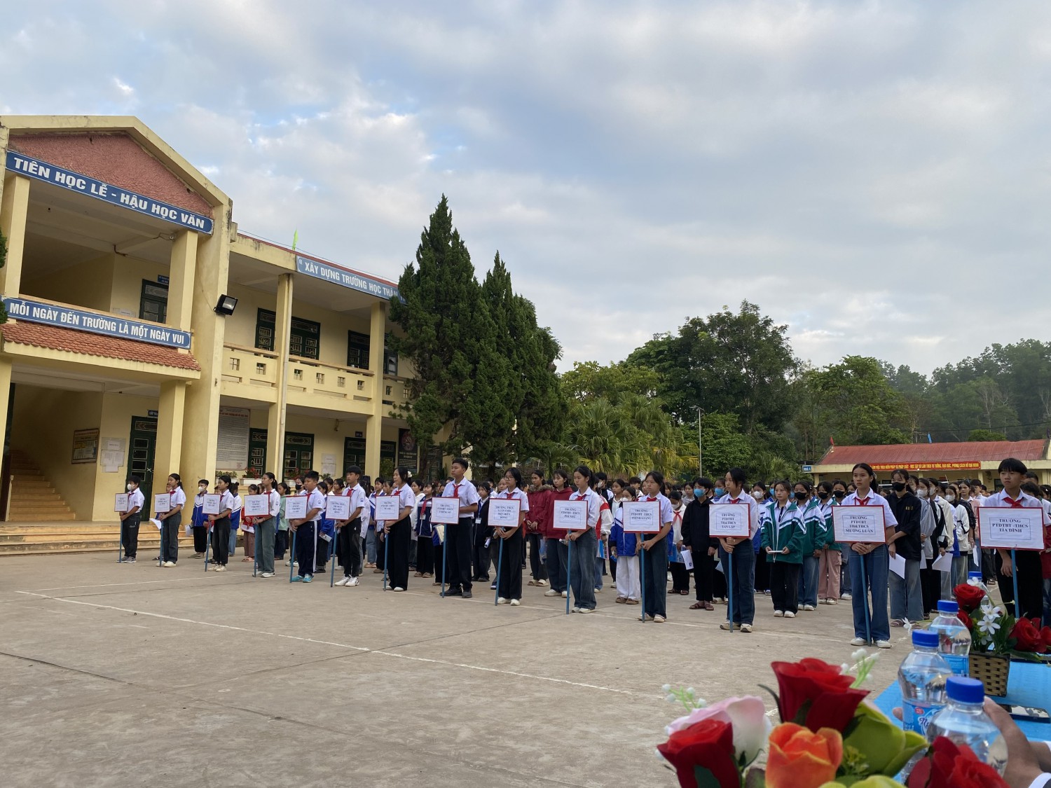 HỌC SINH TRƯỜNG THCS LUÂN GIÓI THAM GIA KỲ THI CHỌN HỌC SINH GIỎI CÁC MÔN VĂN HÓA LỚP 9 NĂM HỌC 2024 – 2025